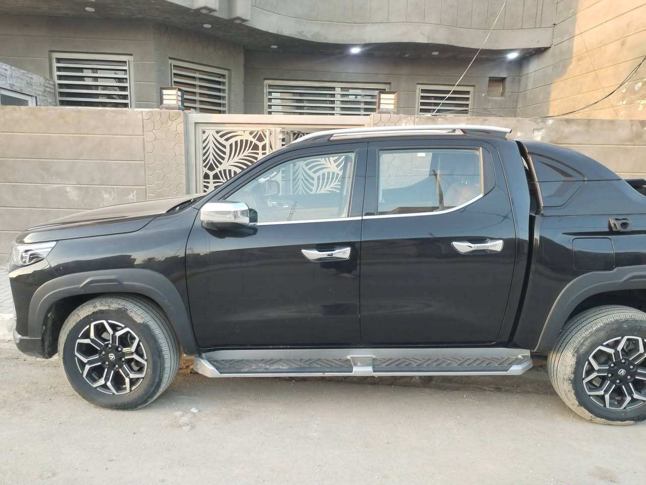 السلام عليكم
بيكم شانجان 2025
رقم بغداد
السيارا جديده متصرف عليه ربع دينار 
ممشه السيارا 47 الف 
السيارا بعدهي علا وضه الشركه 

5 راكب 
بديهة جبير 
بيع مستعجل معروضه 33مجال بصيط 
***********
