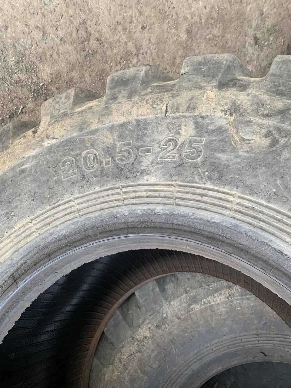 تايرات شفل حجم 20.5.25مال شفل ٨٠ لبيع
العنوان حله محطة العرفان
الرقم ***********
