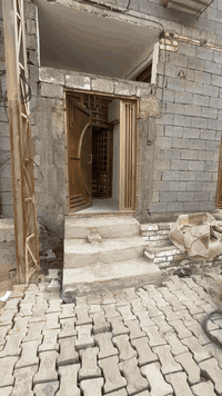 اليجار المعملجي خلف مستشفى الورام اجاره 250الف الاستفسار ***********
