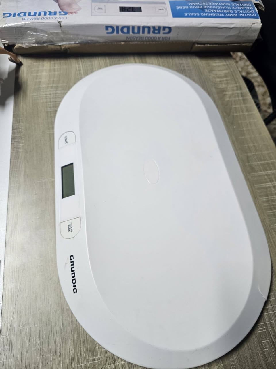 ميزان الأطفال الرقمي من Grundig ميزان إلكتروني مصمم لتتبع نمو وزن الأطفال الرضع والأطفال الصغار في المنزل بدقة نوعية اصلية يستخدموه الأطباء بالعيادة ملاحظه بي فطر كلش صغير موضح بالصورة السعر 15 الف العنوان بغداد مدينة الصدر قطاع 55 قرب المستشفى رقمي *********** توصيل ما عندي
