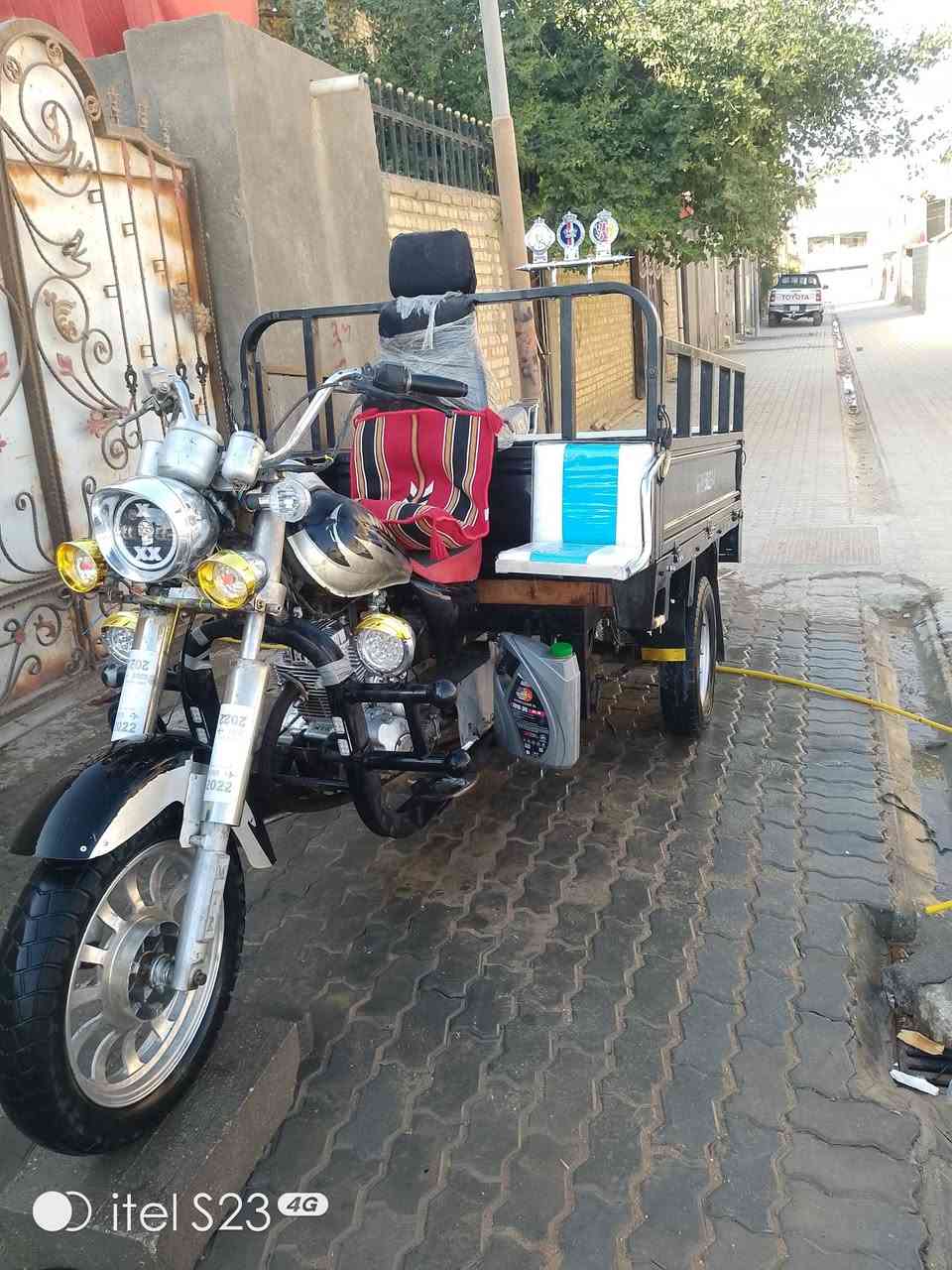 سلام عليكم ستوته البيع مديل 20 اوراق اصولي  مكينه 25 صارلي سبوعين من شاده ستوته مكفوله من شاصي وركبه وخياس والحيم مكان السماوه الوركاء   هاذه رقم تلفوني مامتوجد خاص ***********
