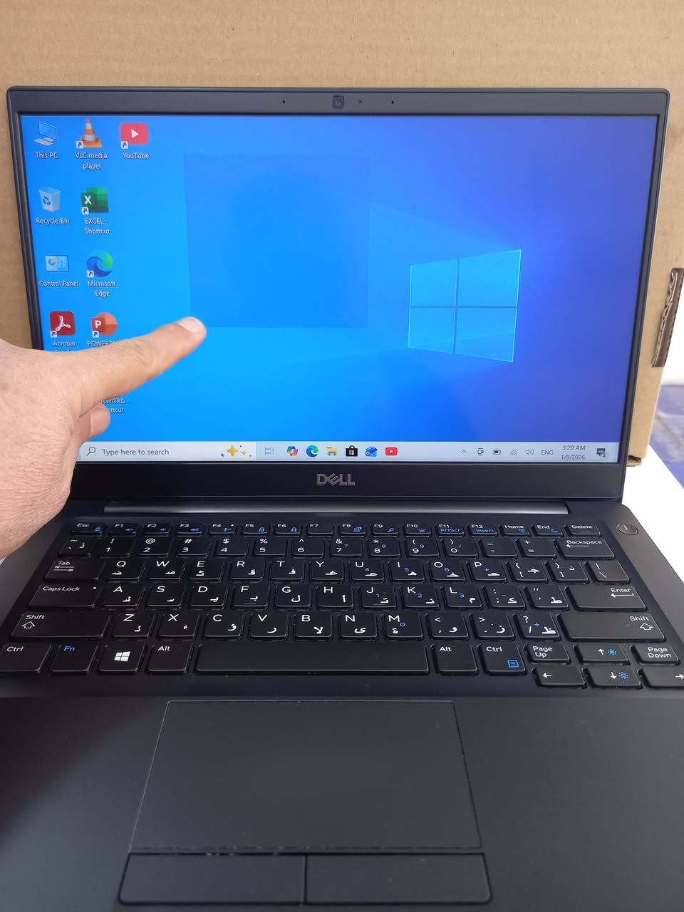 الشاشة لمس 
لابتوب دل dell 
الجيل السابع . 
المعالج كور اي 5 الجيل 7
الهارد    256 ssd 
الرام 8.  ddr4 
كارت الشاشة  4  شير 
حجم الشاشة  13.3 لمس 
الشاحنة اصلية 
يحتوي على منفذ تايب سي للشحن او نقل البيانات
نظام التشغيل ويندوز 10 عربي انكليزي 
الملحقات شاحنة وجنطة 
السعر  225
***********
***********
يوجد توصيل

متوفر 
تتوفر مجموعة لابتوبات بأسعار مناسبة ومواصفات
