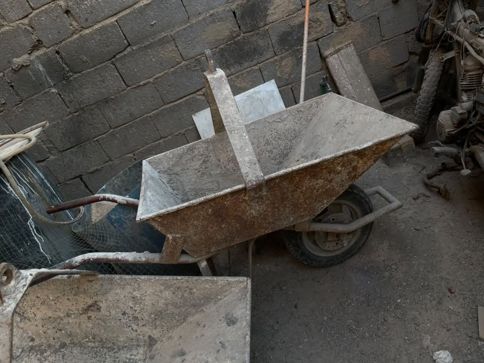سلام عليكم….للبيع
ونجي كامل مع عرباين عدد٢تزكام مكاني المسيب 
للاستفسار ***********
