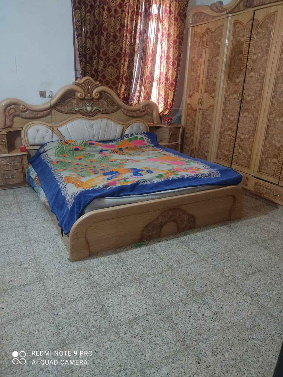 سلام عليكم دار للبيع مساحته هوه والحديقه 600متر مكاني كوفه البحداري السعر 70 تواصل واتساب 
7879621020 964+ و ماسنجر
