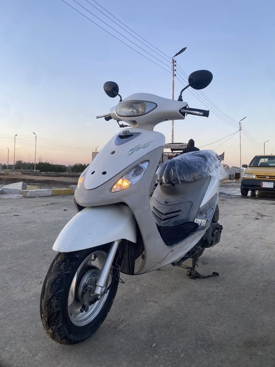 سلام عليكم ماكس منغولي للبيع كفاله عامه ما صار الها هواي من مطلعه من رمبه لون ابيض وسعر الابيض معروف ختم واحد وي لمكينه مكينه خرسه برغي ما مفتوح بيه نكره سلف كهربايات كلها شغاله سعر 975 وبيه مجال قليل مكاني ديوانيه مو شراي لا تعامل ***********
