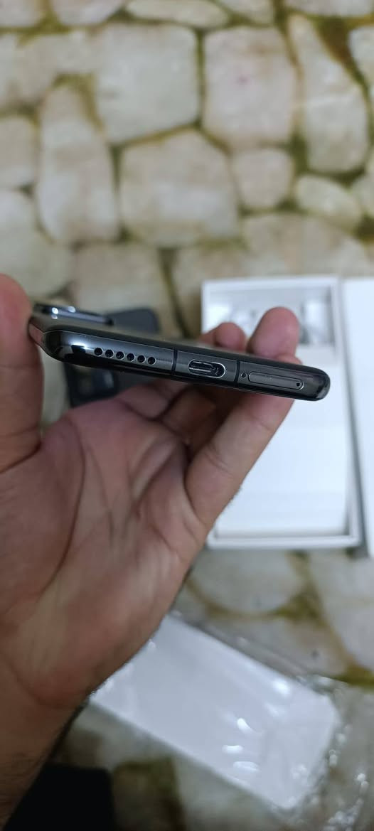 هواوي بيورا 60برو جهاز نظيف 100/100   كامل ملحقات ذاكره 256 نسخه عالميه
مكلفه بل نشر

***********
