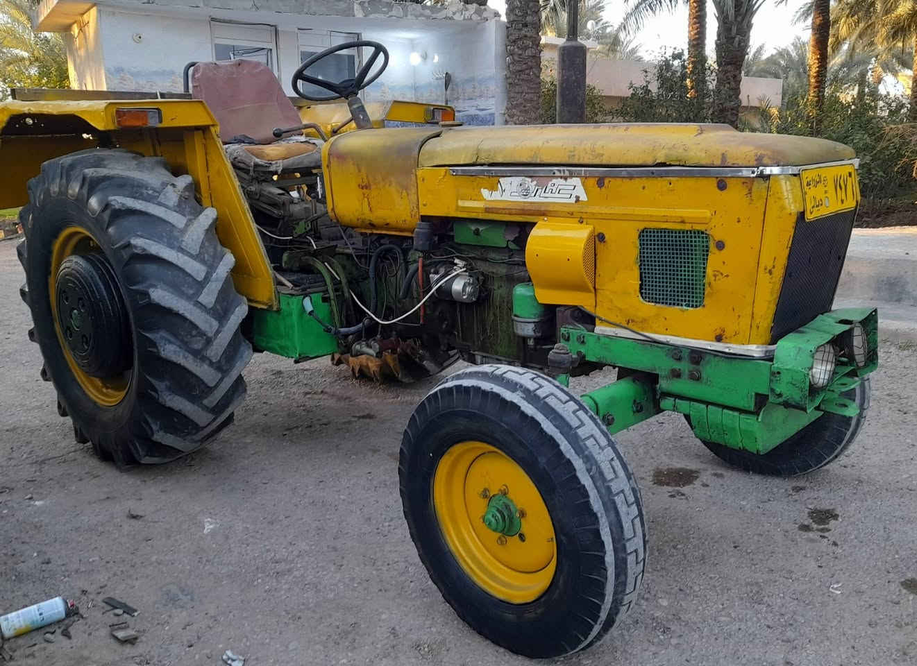 للبيع عنتر موديل ١٩٨٩ رقم وسنويه كير محرك واكسل جهاز رفع كله مكفول العنوان بغداد الطارميه الهاتف ***********كورك ***********
