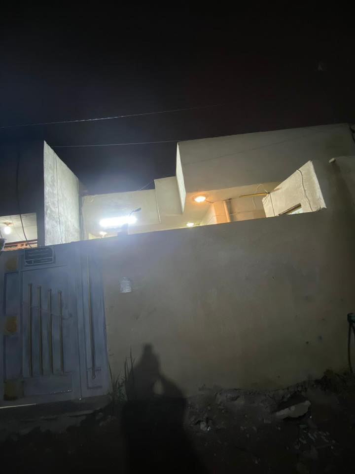 سلام عليكم 
بيع مستعجل 
السعر 87 قفل 
دار للبيع المساحة 114 متر طابو زراعي سند ٢٥ اقرار محكمهً من صاحب الارض مباشر 
البناء طابوك جمهوري 
الدار يحتوي على طارمه صحيات خارجيه 
ومطبخ واستقبال وصاله وغرفتين نوم 
الدار يصلح حسينيه او سكن 
العنوان كربلاء منطقه فريحه مقابل جامعة كربلاء يبعد عن طريق الزوار ١٥٠ متر فقط

اللاستفسار اكثر الاتصال على ارقام التاليه 
للتواصل واتساب ***********
