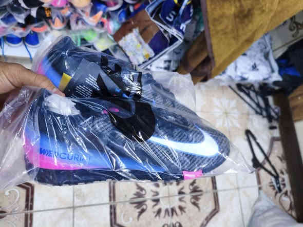 اير زوم الاصلي الوكاله متوفر بجميع القياسات كميه خير من طركه جيلاتين طبي صناعه فيتنامي اصدار 2026 رقم الحجز وانساب*********** لل علم مو باله جديد 🔥😱
