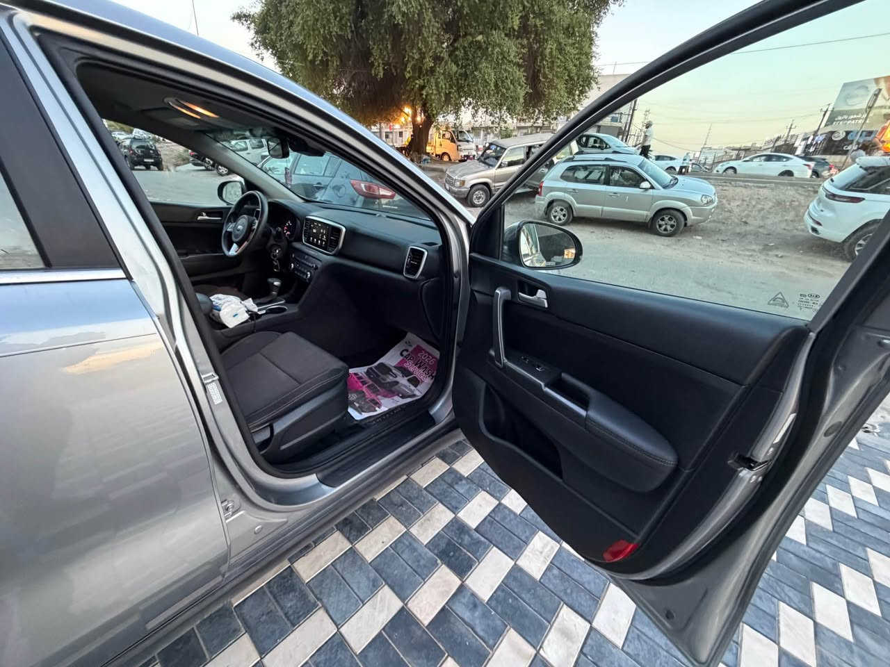 كيا سبورتج ٢٠٢٢ وارد امريكي بدون حادث طخة خلفيه بسيطة ماشيه ٣٠ الف سياره نظيفه جدا استخدام كلش بسيط  معروضه ١٨٤ رقم صاحبها للاستفسار حصرا 

+964 771 228 9988 بغداد, العراق


**إذا كنت صاحب هذا الإعلان وتريد حذفه لأي سبب، رجاءا أرسل رسالة إلى الدعم الفني**
