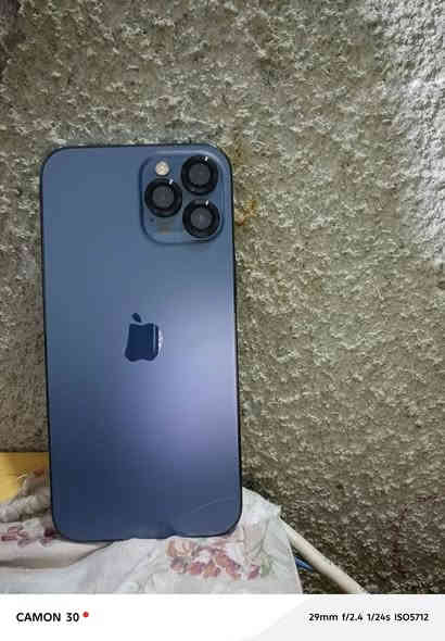 سلام عليكم ايفون 12 برو ماكس وتر بروف بطاريه76 شرق اوسط ذاكره 128 كلشي ممبدل بيه  فقط فطر صغير ليجوه بلضهر مامبين ابد كلشي شغال اتصال فيس ايدي صوت السعر 500وبيه مجال رقم الهاتف ***********
