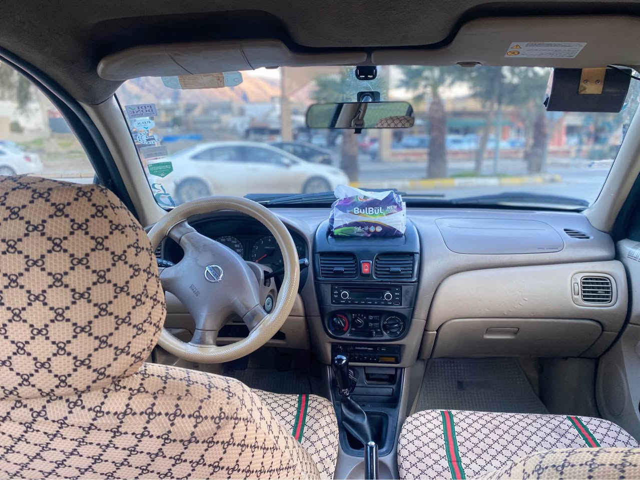 نیسان سەنی عام بۆیاخ بیلاد تەکسی ٢٠٠٩
گێرو مەکینە  وەرگەراو برانەوە بە شەرت 
پشت و پئشی جوانە دەعمی قورسی نیە سەقفی بێ مەعجونە 
رەقمی نوێیە سەنەوی بەسەرچوە 
نرخی ٩٢ مەجال 
ژم ***********
*********** شقلاوة, أربيل
