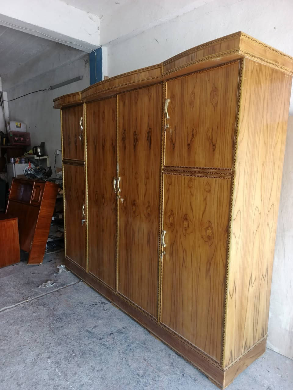 كناتير جديد صاج حطاطه الرمادي الصوفيه قرب مطعم قصر الابيض السعر 3ابواب 275بي مجال 4ابواب 375بي مجال واتساب ***********

