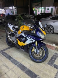 بطح • ٩٢٩ • ٢٠٠٤