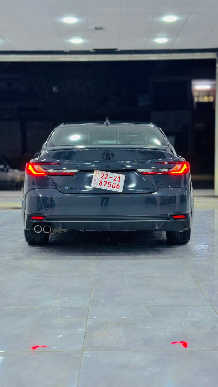 Toyota Camry 2025
.
مواصفات SE Plus 
.
مکینە هایبرد ٢.٥ لتر 
.
لون سمنتی 
.
بصمە .
فتحە .
شاشە.
کامرە .
رادار ٣٦٠ .
گیر شفت ( سبورت)
گیج دیجیتال .
کشنات جلد .
کشنات تدفئة.
اوتو ستارت .
اوتو هولد .
تحديد مسار .
مانع تصادم .
كاربلي . 
وضعيات قيادة
.
ضرر: جاملغ سكن بارد و جاملغ خلفي كلير امريكا و شوية من بنيد تكحيل ، صور حادث موجود، رقم الشاصي :
4T1DAACK8SU068314
للسعر و التفاصيل:
***********
.
مکان السیارە کلار 

سیارە كاتي ( بدون رقم)
