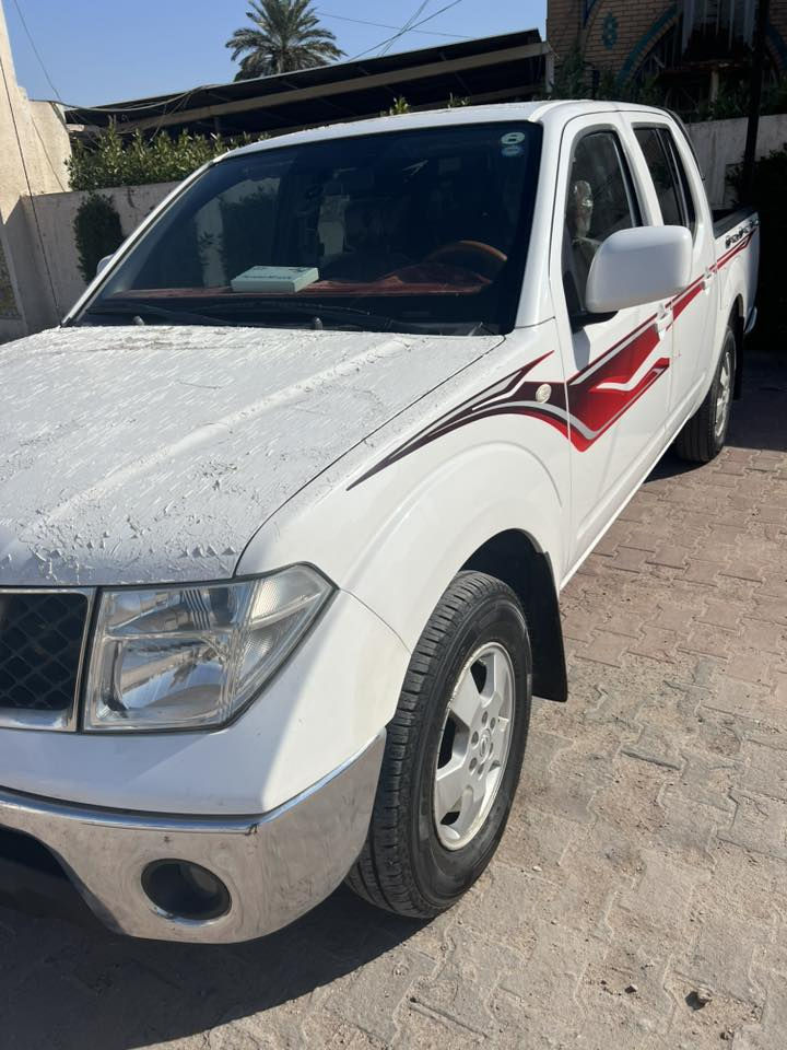 بيك أب نيفارا موديل 2015 رقم أربيل سنويه مجدد 2030 كفاله عامه محرك بلادي مفتوح تبريد تدفئه تخم اطارات اندنوسي جديد ماشيه 119 الف كم. سعر 155 ورقه. ***********. بغداد شارع فلسطين
