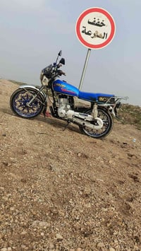 سيفان بريطاني • مديل ٢٥ • ماشي ١٠٠٠