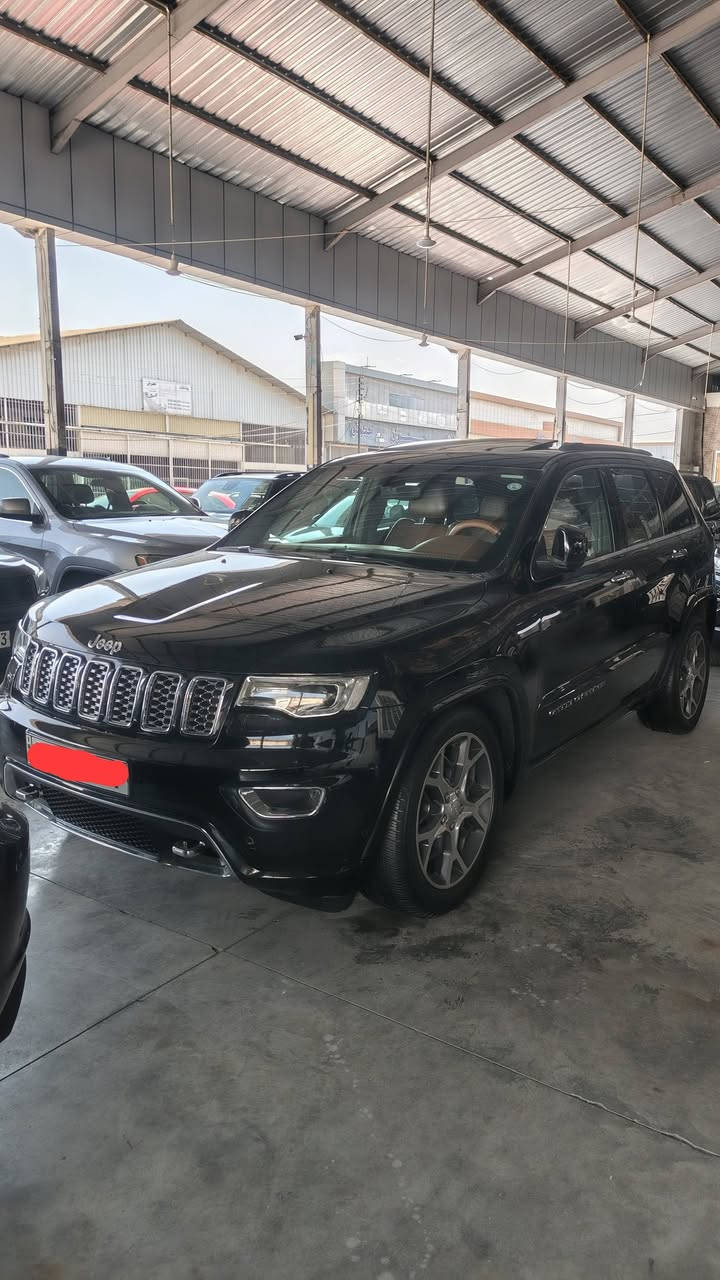 سلام عليكم جيب اوفر لاند فول 1/1
الموديل2020  (خليجي) . وكالت هارلم السياره 

المحرك : V6.  3.6L . 

العداد : 76 الف  كيلو شرط حقيقي . علا ايد وحده 

رقم اربيل  الجديد كامل تحويل ثاني يوم 

مكفولەسبوغ واحد مکان سغیر بارد

سياره  جديده و حلوه استخدام قليل جدا

*داخل مشمشی

* دفع رباعي 4x4 . 

* تحذير الخروج عن المسار ⚠ . 

* تحذير النقطة عمياء ⚠ .

* ويل قياس 20 انج .

* سقف بانوراما . . 

* نظام التعليق هوائي (جكات) . 

* ستيرن كهربائي . 

* المصابيح الأمامية زنون .

* كشافات الضباب زنون .     

* تشغيل عن بعد ...

* حفظ وضعيات الجلوس (ميموري) . 

* المقاعد الأمامية تبريد وتدفئة .

* المقاعد الخلفية تدفئة .. 

* سستم صوت هارمون كوردون . 

* حساسات أمامية

* حساسات خلفية . 

* كاميرا خلفية .. . . 
مکان اربیل

رقمي ***********  کورک واتسپ
