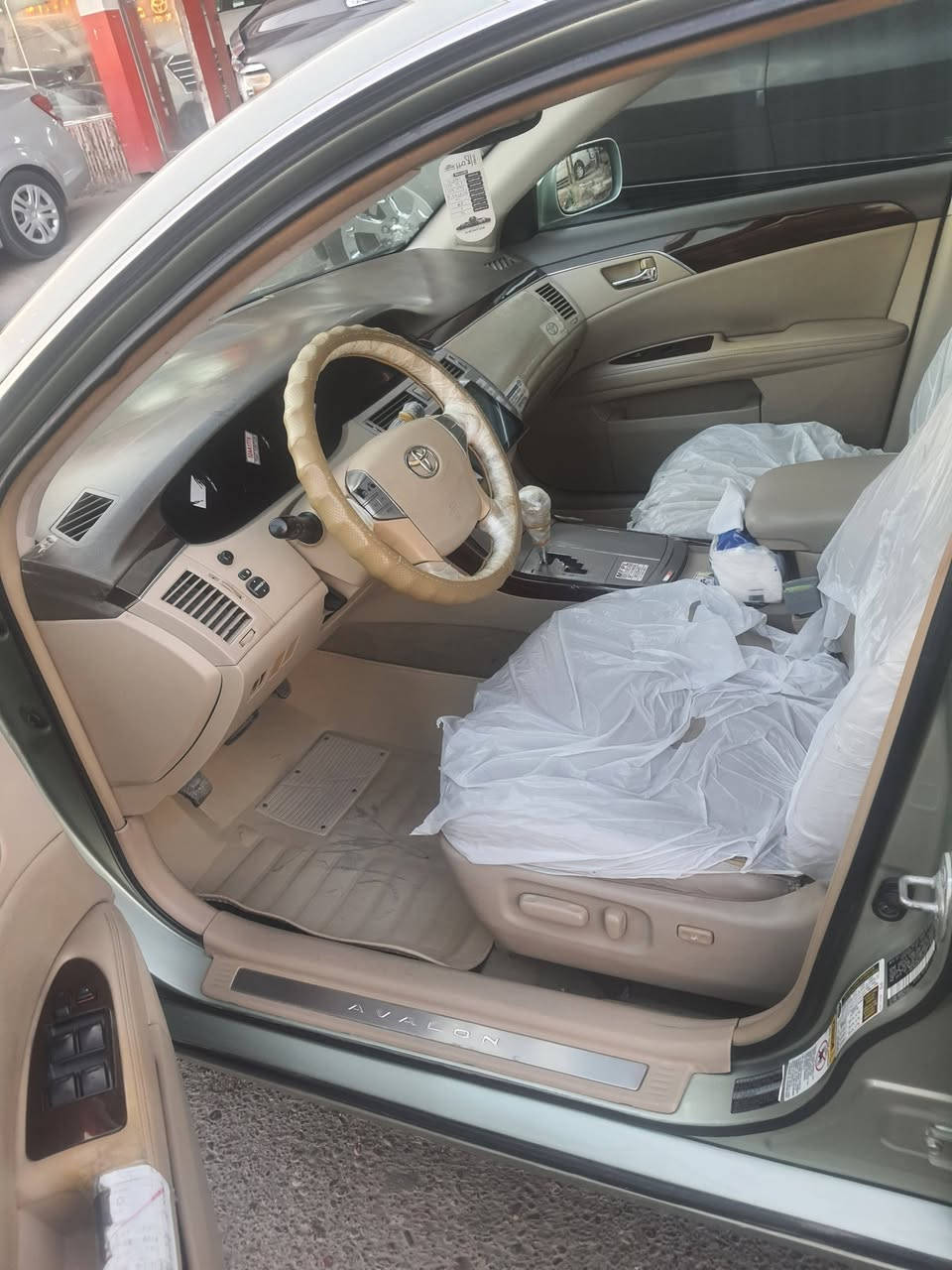 س م افلون 2008 مكفوله كفاله عامه فول عده البصمه محرك كير بلادي مكفول داخلها جديد كشرها جديد فقط شخوط بسيطه وبارد قليل
عنوان صلاح الدين بلد استفسار خاص او الاتصال *********** سعر 122بيها مجال
