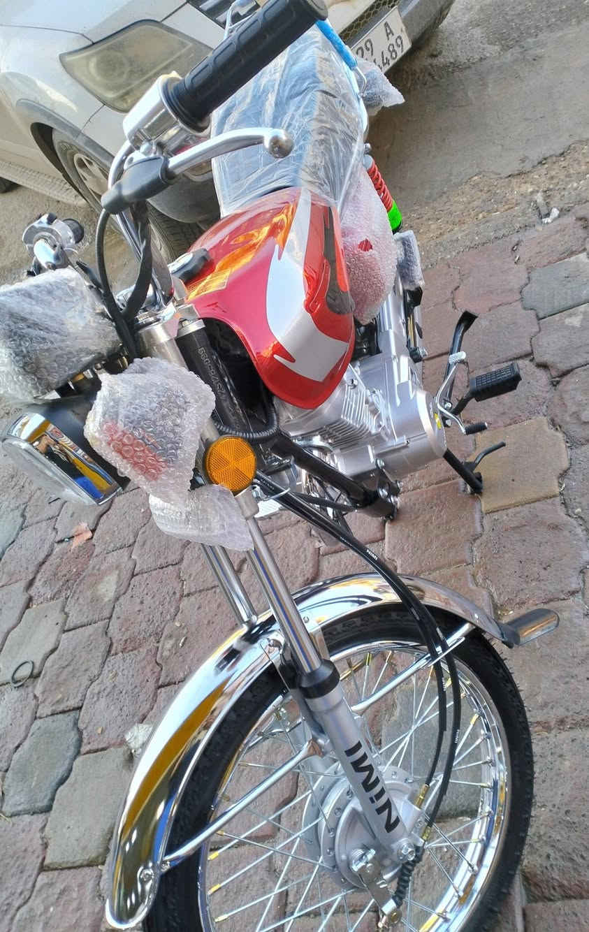 اللهم صلى على محمد وال محمد
اربعه كير موديل2027
بعدها عل سحك اوراق سكنر
لون احمر دم الغزال
مكاني واسط النعمانيه 
اتصال***********
