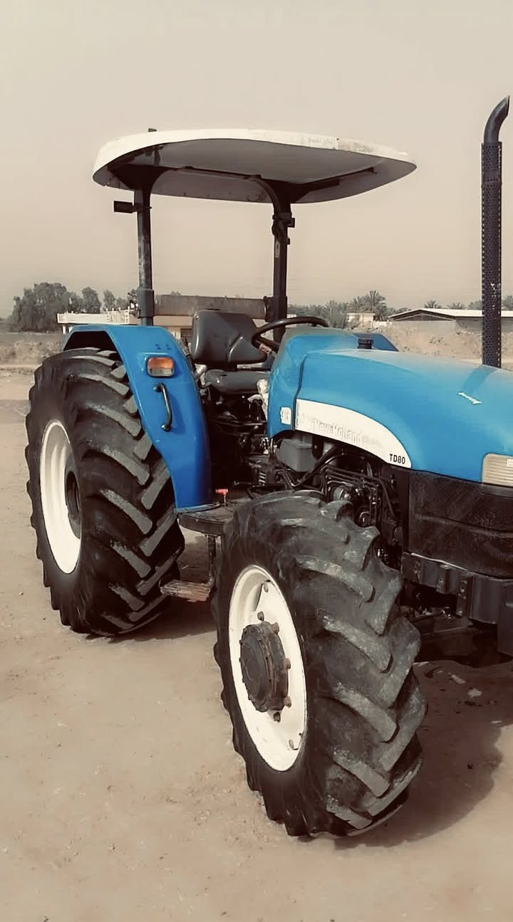 نيوهولند ٨٠. احصان ٢٠١٦  عل وضع شركه كله رقم بابل عنوان جبله  ***********
