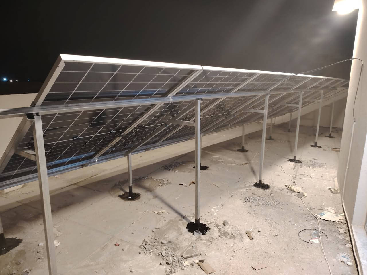 بســـم اللــه 
 وعلى بركة الله 

حسب طلب الزبون
  تم تنصيب منظومة 15 امبير على مدار 24 متناوبه مع الوطنيه وداعآ للانقطاع الكهرباء وداعآ للمولدات 

لآحد الزبائن 

الشيخ علي العيساوي 

في الفلوجه

المنضومه مكونه من الالواح لونجي جيل7 احدث اصدار حجم615ضمان 12 سنه 
والبطاريه SRNE فوسفات الحديد اليثيوم 14K ضمان 5 سنوات
جهاز Deye  حجم الانفيرتر 6K ضمان 2 سنوات 
فولتيه ثابته والهيرتزيه ثابته

يوجد لدينا انفيرترات Deye ممتاز ضمان 2 سنوات ضمانات حقيقيه 

التنفيذ
 (شركة الحياة لحلول الطاقة الشمسية)

الشركه مستعده لتجهيز كافه البيوت والمرشات الزراعيه 
_______  _  _  _  _  _
العنوان: 
الفلوجة مقابل جامع الراوي

للاستفسار الاتصال عل الارقام التاليه. 

***********
***********
@متابعين  إشارة
