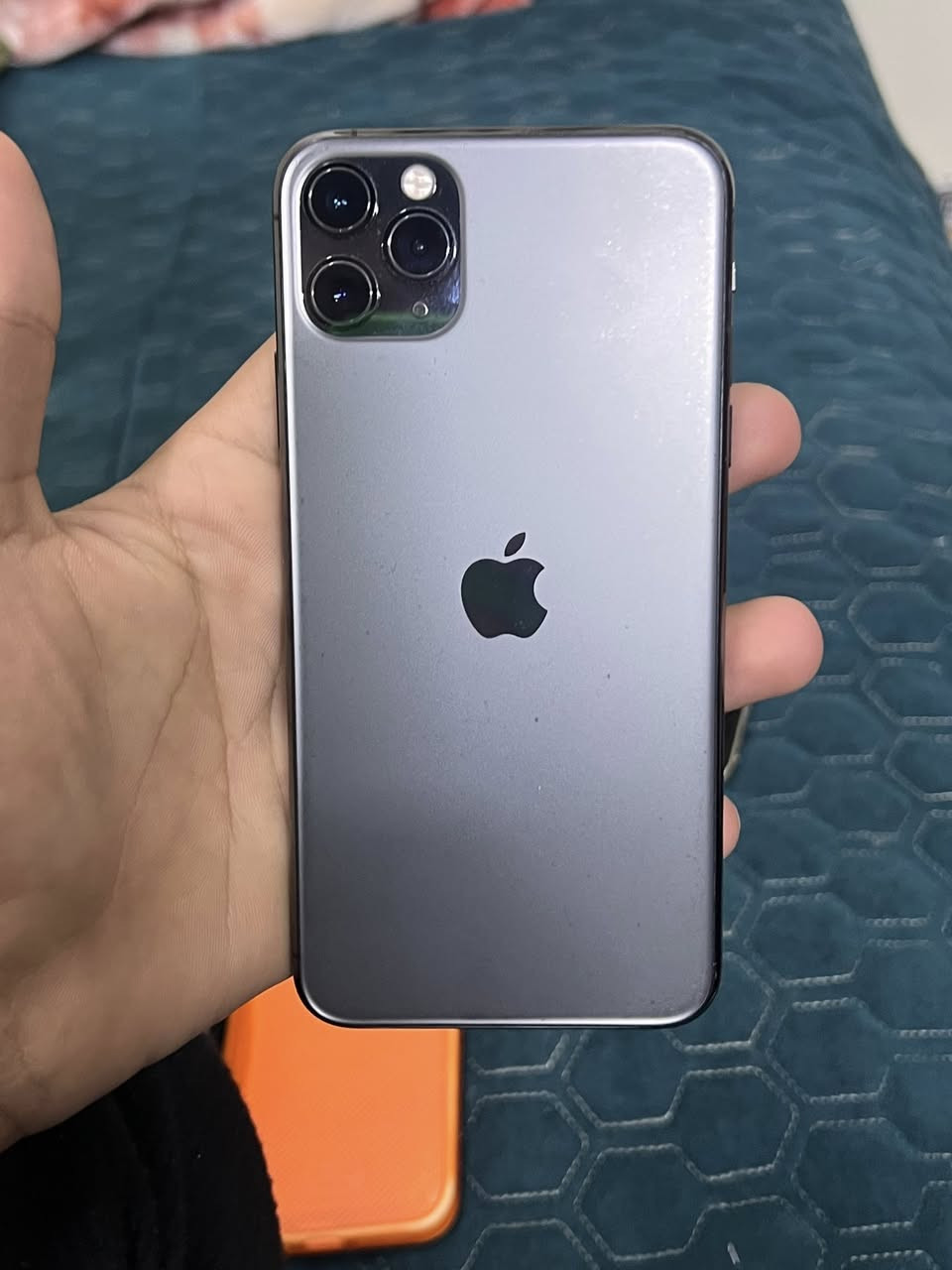 آيفون 11برو ماكس مبدل شاشه وبطاريه قطع اصليه مال تفليشً جهازً فول نضافه فيس إيدي شغال ذاكره 256 بطاريه 100جهاز فول ضافه ويرهم مراوس ويه إيفون 12برو ماكس وانطي فرق السعر 260بيً مجال ***********
