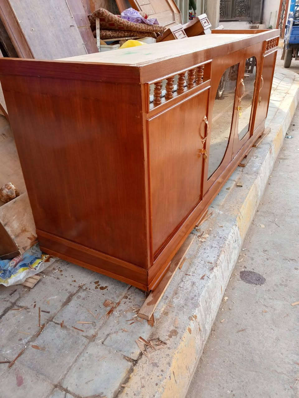 بوفيه حطاطه مترتين او نص مكان الخمسه كيلو السعر 160 للاستفسار على الصفحه او الاتصال ***********
