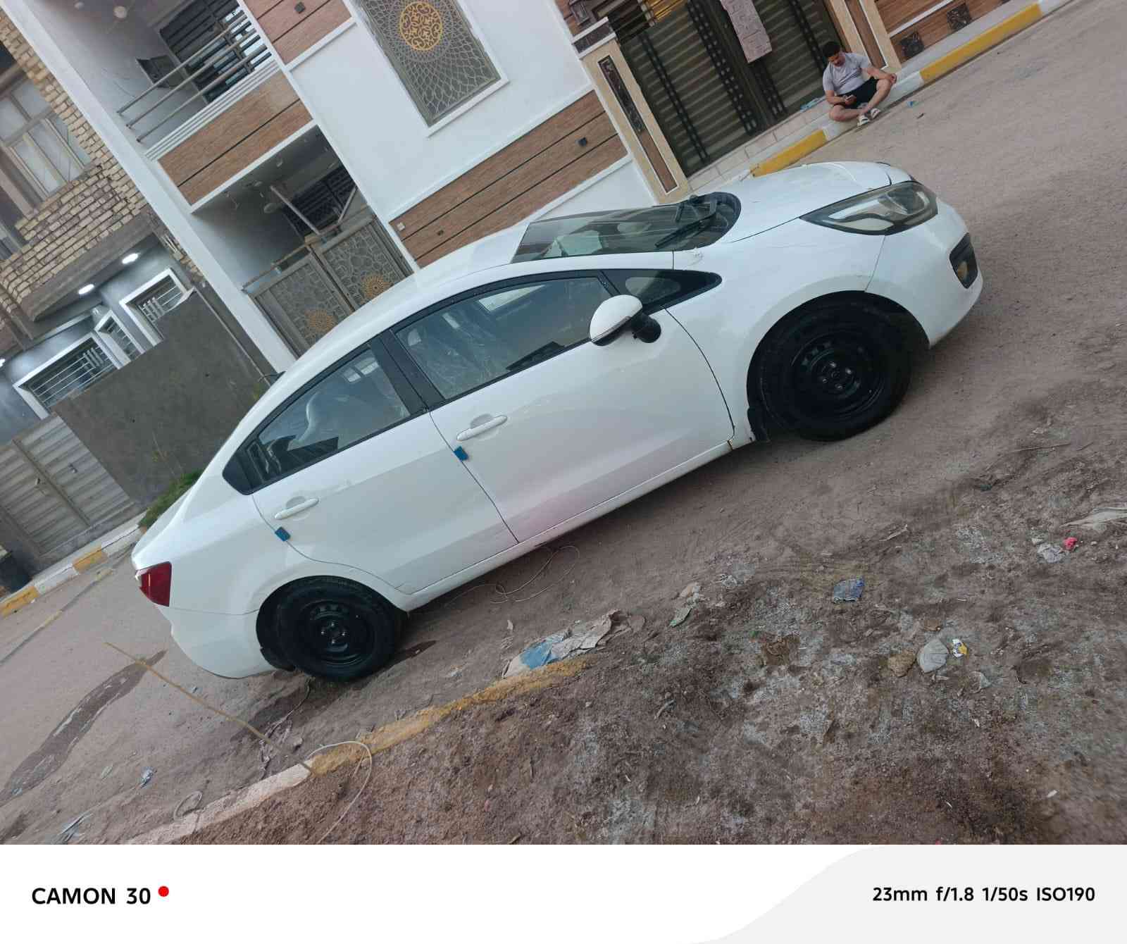ريو ٢٠١٢ خليجي ١٦٠٠ دوش 
سيارة مكفولة كفاله عااامة 
تبريد ثلج حدادية امامي خلفي تقم اطارات تحكم مري 
جام اوتو 
كير اوتو  تحكم مقود جهتين 
السيارة جاهزة مجهزة 
ايكو تقليل صرف الوقود 
خالية من الحادث والصببغ 
السعر ٨١ 
للاستفسار 
***********
***********
