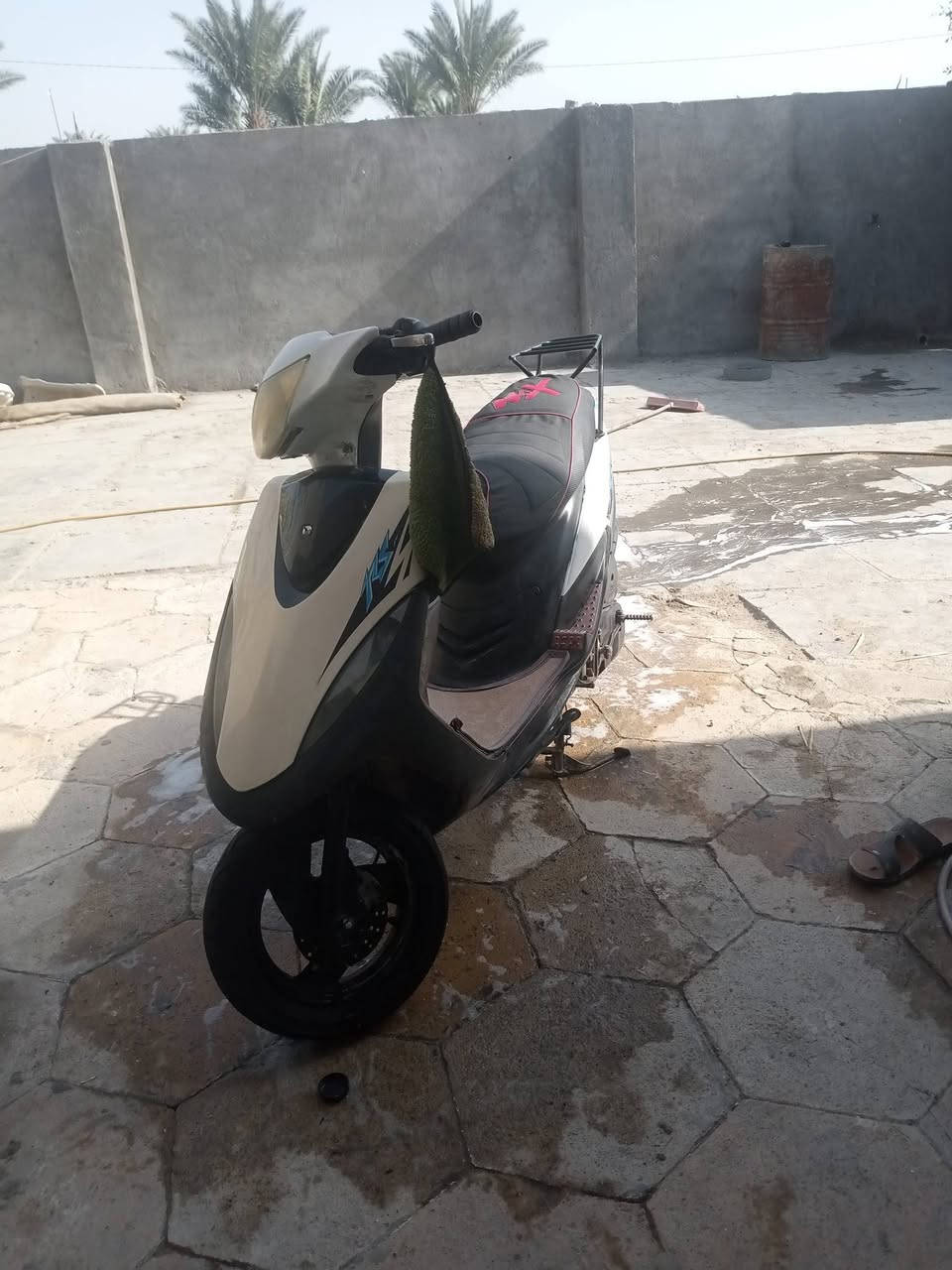 سلام عليكم للبيع دراجه ماكس عدله مكفوله محرك ناعم نهضه حلوه شاصي مكفول كهربائيات  شغاله  سلف هندر شغاله مناقصه شي مال جناي سعر 375 وبيه مجال لشراي هاذه رقمي للتواصل ***********
