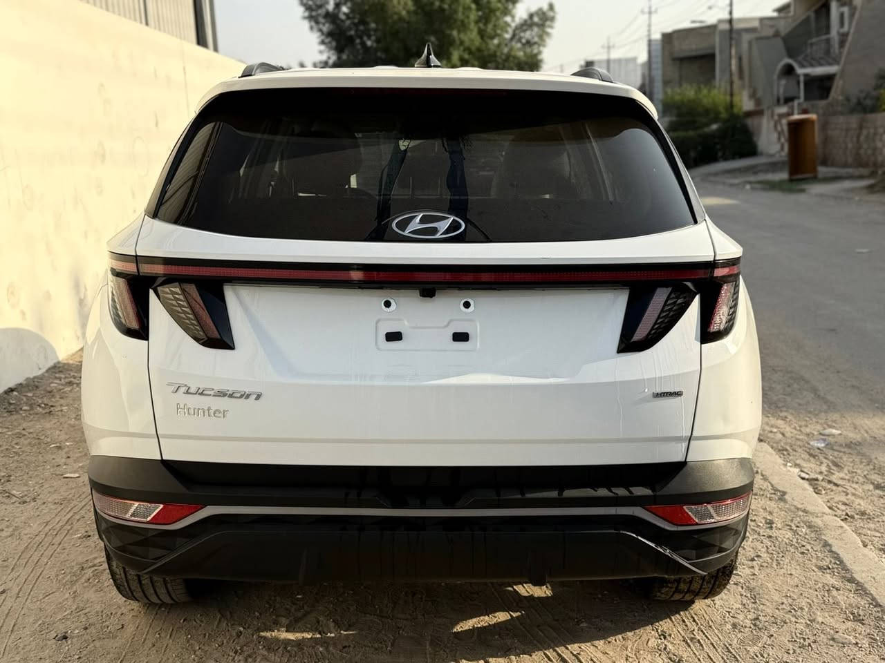 هونداي توكسان وارد أمريكي حجم المحرك 2500 فقط تبديل جاملغ يمين نفس اللون بدون اريباك طاك فول فتحة سقف ويل 19 كرسي كهرباء صندوق كهرباء رادارات أمامي خلفي واشاير بالمري سعر 200 
فحص اتصال واتسب ***********
*********** مكان العامرية
