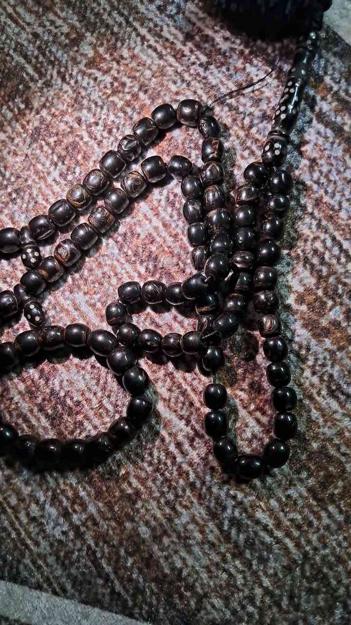 سبحه يسر ١٠١ الحبيبيه ساحه الحمزه السعر 300  ٤٦ غرام ***********
