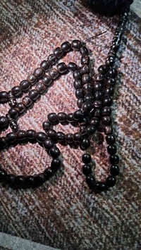 سبحه يسر ١٠١ الحبيبيه ساحه الحمزه السعر 300  ٤٦ غرام 07709259595