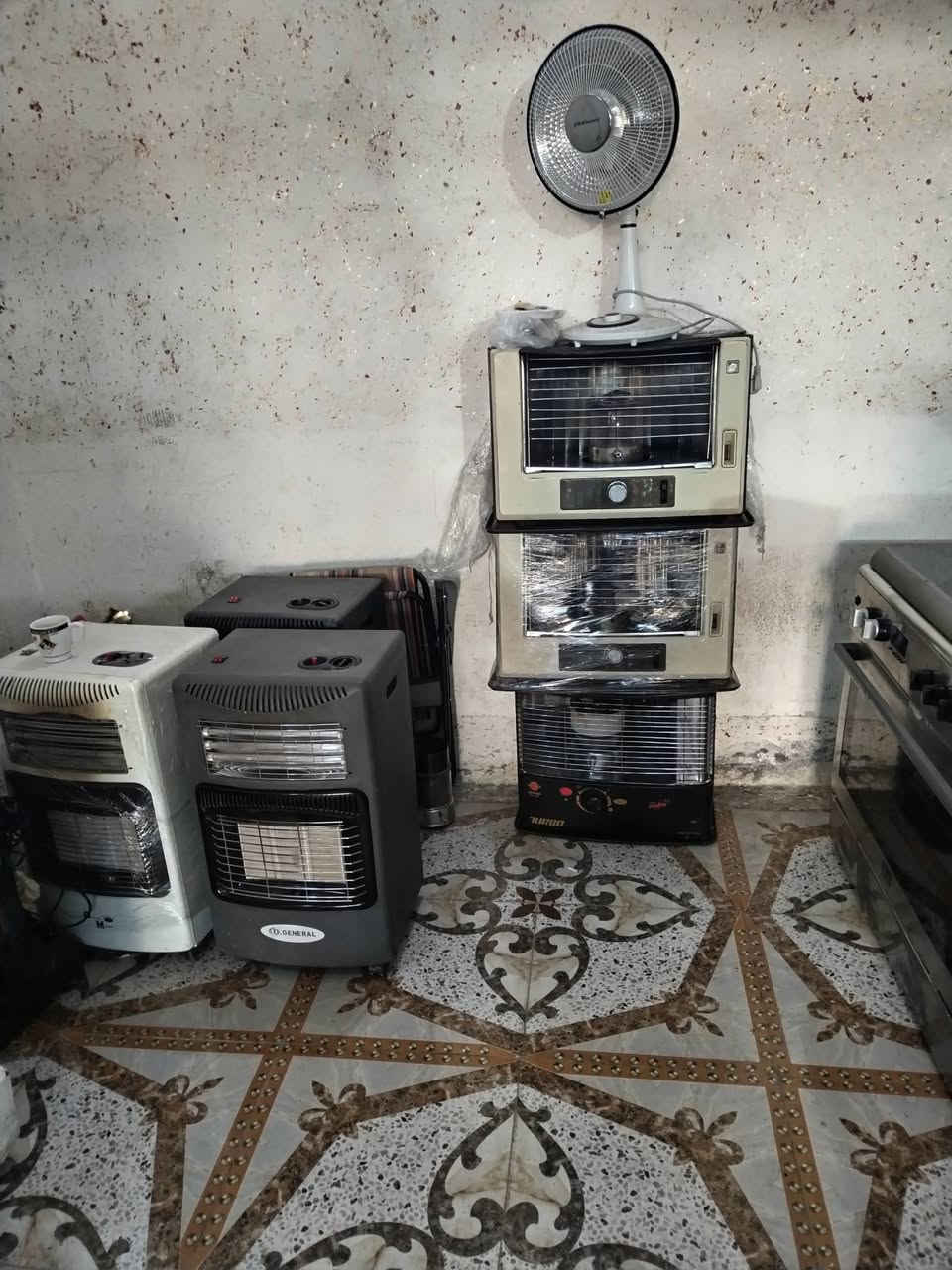 أغراض نضيفه البيع للاستفسار الطيفيه حي السلام سوك زيد المسكف ***********
