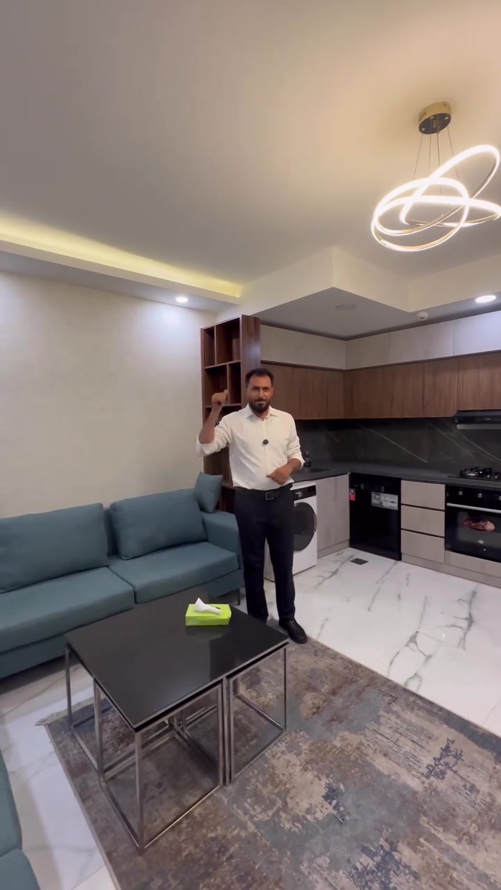 شقق للبيع مجمع اسكاي تاور على شارع 100 غرفه غرفتين 3غرف4غرف للاستفسار***********📞***********
