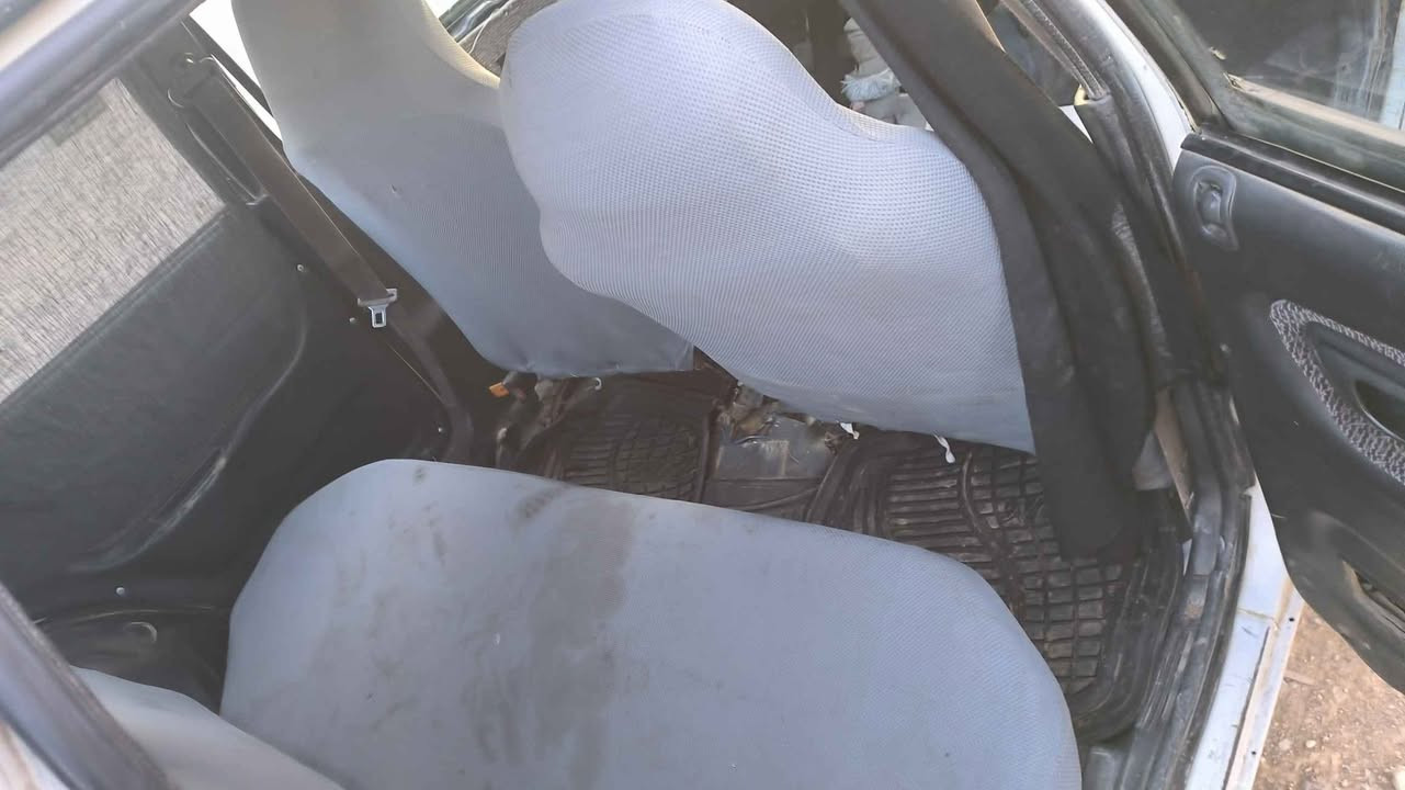 هۆندا مۆدێل 1993 ئارم پلاستیک سلێمانی بەشەرت هەموو شتێک سعری  13 گەلا 
شوێن کەلار /رزگاری 
ژمارەی خاوەنی 
0772 852 5664 كالار, السليمانية
