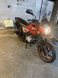 بوكسر موديل 22 رقم بغداد بأسمي كفالة عامة من محرك وشاصي ونواقص على وضع...