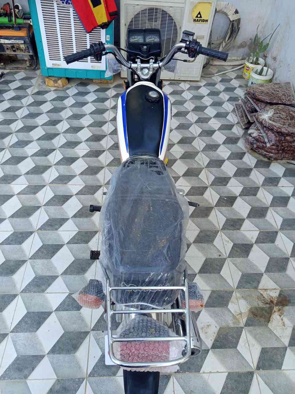 سلام عليكم دراجه اصولي اوراق
موديل 2022المكان الحيره سعر 750اوبيها مجال  
***********
