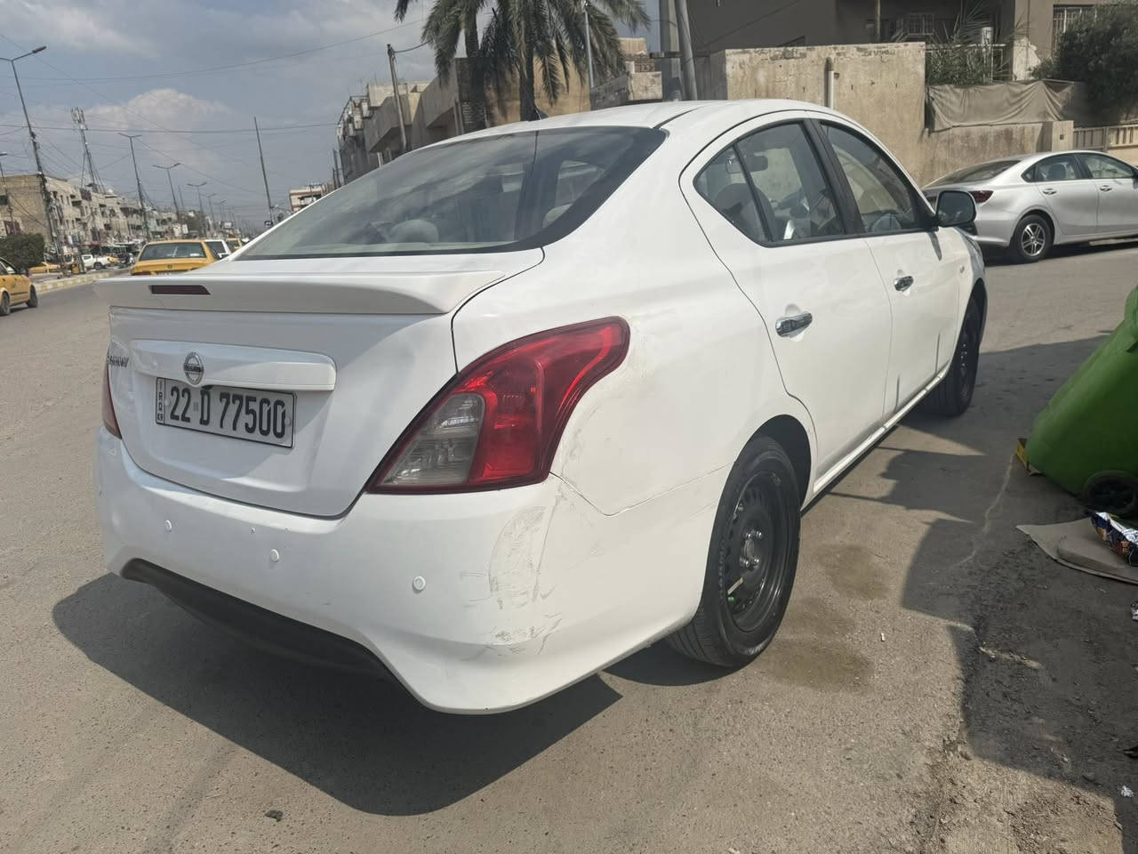 سلام عليكم 
نيسان سني هندي بليته زركه رقم شمالي بسمي 
موديل 2022 اربيل 
داخل بيجي 
شاشه 
كامره دواره 
جام امامي كهرباء 
خلفي جوبي 
تبريد ثلج ❄️ 
تخم تايرات 
صدر نضيف
مكينه بلاديه نضيفه
كير بلادي نضيف

بيه جاملغ و بنيد تبديل و صبغ جاملغ خلفي و بارد باب خلف السائق 

السعر 95 ورقه وبيه مجال ***********
