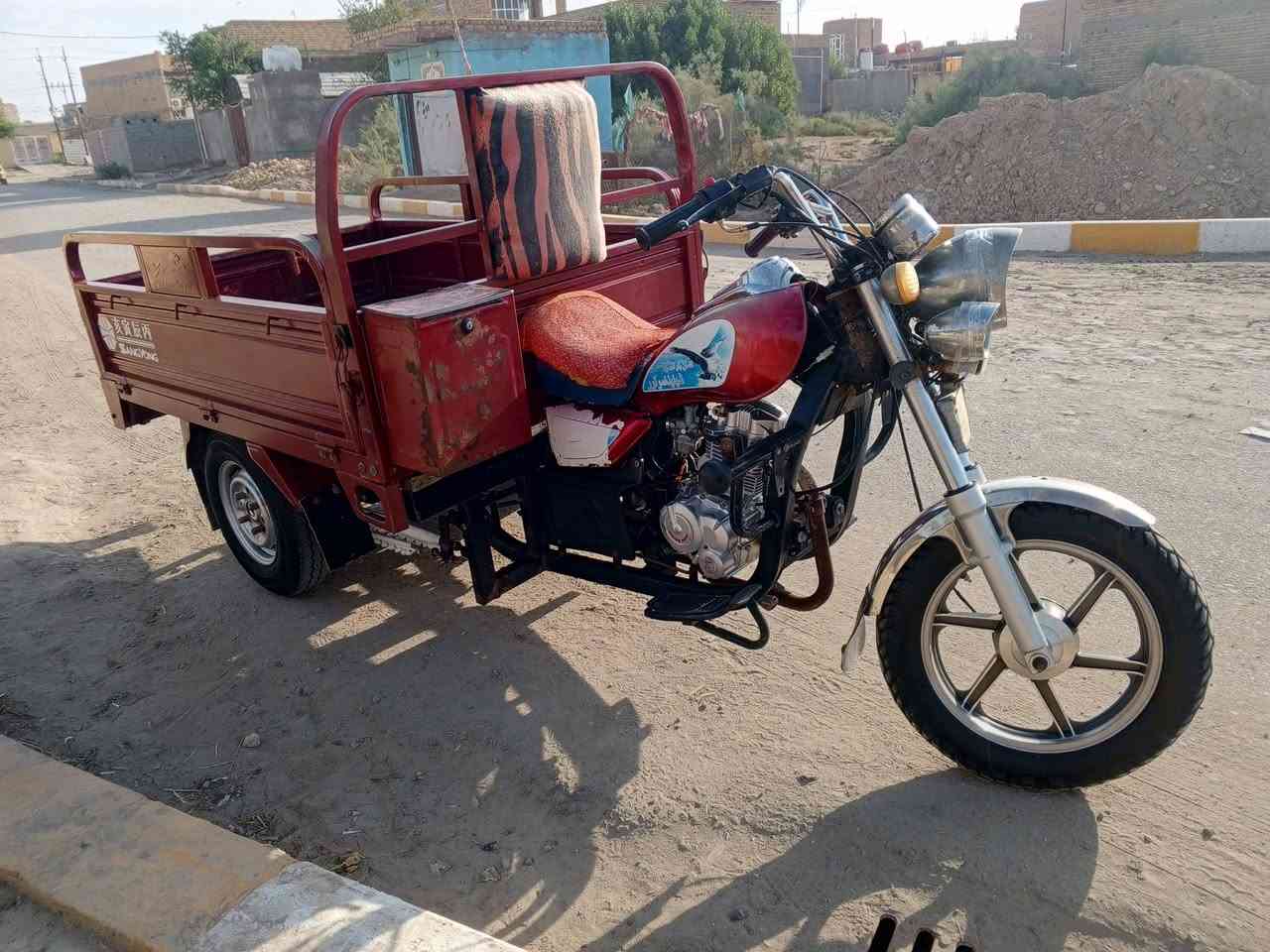 سلام عليكم جمره حمره ما مفتوحه مديل ٢٠٢٢ستوته نضيفه شوفت عينكم توير ٣جداد بعدهن بل جيس سعر اب واحد او ستميه او خمسين او بيه مجل له شراي وذه مروس حك نضافه همينه عادي مكني كرمه بني سعيد لو دك عله رقم لو  تتخلي خاص مو شراي لايرسل جذب***********
