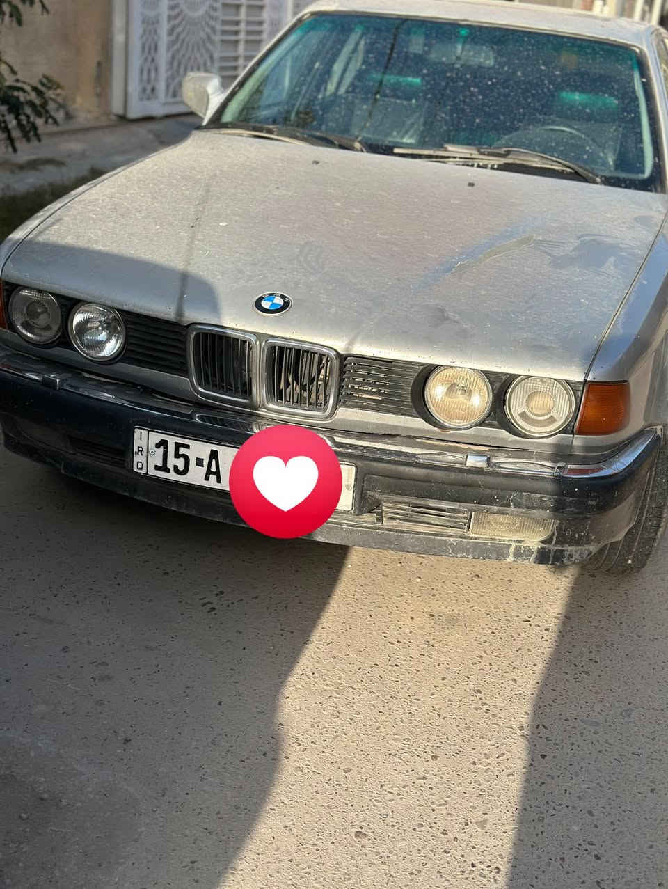 السلام عليكم
BMW 735i
موديل 91 
6 سلندر 
ما بيها صبغ ولا مضروبة بس شويه جاردة 
بيها فتحة سقف والجام كهرباء وسنتر لوك السيارة ما ناقصها شي غراضها كله بلادي 
مكاني بابل/ الحلة
***********
