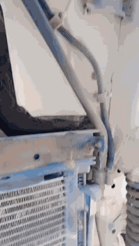 السلام عليكم
للبيع فالفو شيطان 2004حجم 420 تخم تاير مربوطه قلاب ثلاث محاور  سنويه الئ 2028الهاتف ***********
