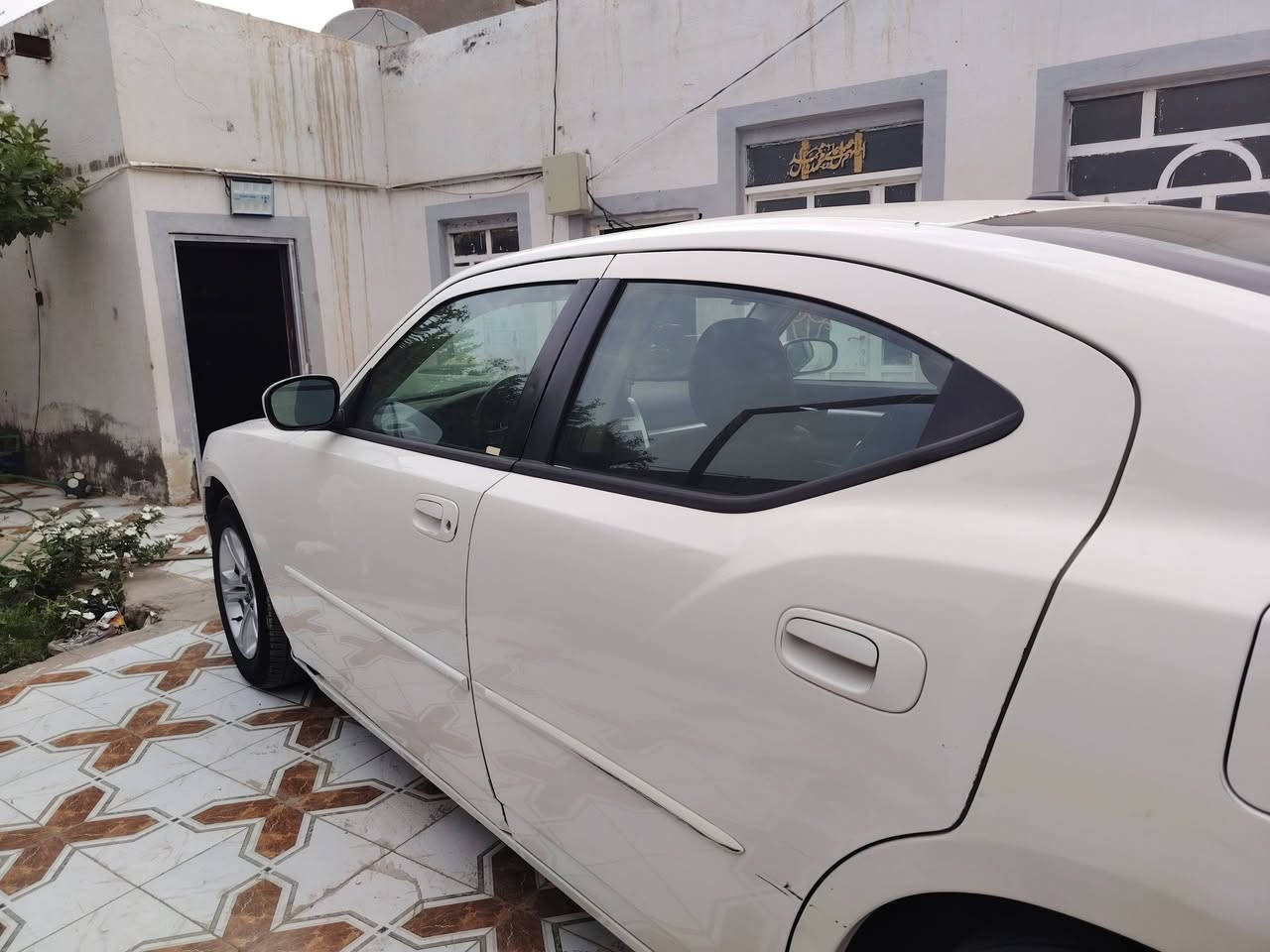 للبيع او مراوس
جارجر موديل 2009

خليجي

رقم بغداد انكليزي

الون ابيظ صدفي 

محرك 3500 كفاله

فول مواصفات

فتحت قماره شغاله

كشنات جلد اسود بلاد

شاشه لمس قلابه بلاديه

تدفئة كشنات

كامره خلفيه

حساسات خلفيه بس متشتغل ماعرف شبيهن

حداديه قبل اسبوعين شاده جديد

منظومة زنون شمسي

تدفئه تبريد شغال

تخم تاير جديد قبل فتره

ويل 17 مال جارجر حديث

زوج لايت جديد شاده

بلاجكتور دعاميه شغال

ريمونت فتح ‌‌± تقفيل شغال

سياره جديده مال جناي تاخذه تدعيلي ولله

سستم سماعت وصوت موطبيعي

سياره باعافيه ع الياخذه

السياره ظرره جاملغ وبنيد

عندك خياس مكدار اصبع بالجاملغ الخلفي الايسر تقريبا  اصبع ممعمره

اخوان تجي تكلب السياره وتفحص تكمل يلا اكاتبك

حتى منتفاشل

اخوان كلشي شرحت يرحم والديكم 

السعر 110

الاتصال ***********

العنوان ديوانيه
