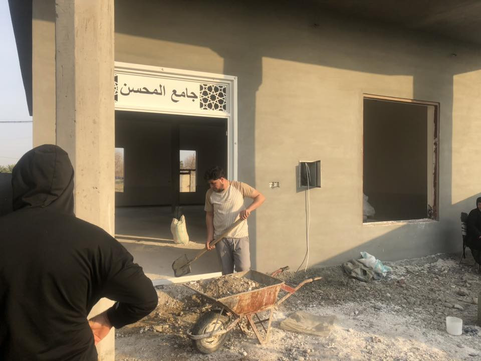 ( إِنَّمَا يَعْمُرُ مَسَاجِدَ اللَّهِ مَنْ آمَنَ بِاللَّهِ وَالْيَوْمِ الْآخِرِ )
ساهم في إكمال بناء بيتٍ من بيوت الله
لتكون لك صدقة جارية، يمتد أثرها مع كل ركعة، وكل سجدة، وكل دعاء يُرفع في هذا المكان.

هذا الجامع لا يزال بحاجة إلى دعمكم ليكتمل،
فكن جزءًا من هذا الخير، ولو بالقليل… فربما يكون هذا القليل سببًا في نورٍ عظيم لك يوم القيامة.
🤍 حجر منك… قد يكون سببًا لبناء بيتٍ لك في الجنة.

📌 ساهم في اكمال بيت الله . 
💰 التبرعات مفتوحة عبر رقم الماستر 
                       ( 6544867309 ) 
📞 للتواصل والاستفسار: ( *********** )
