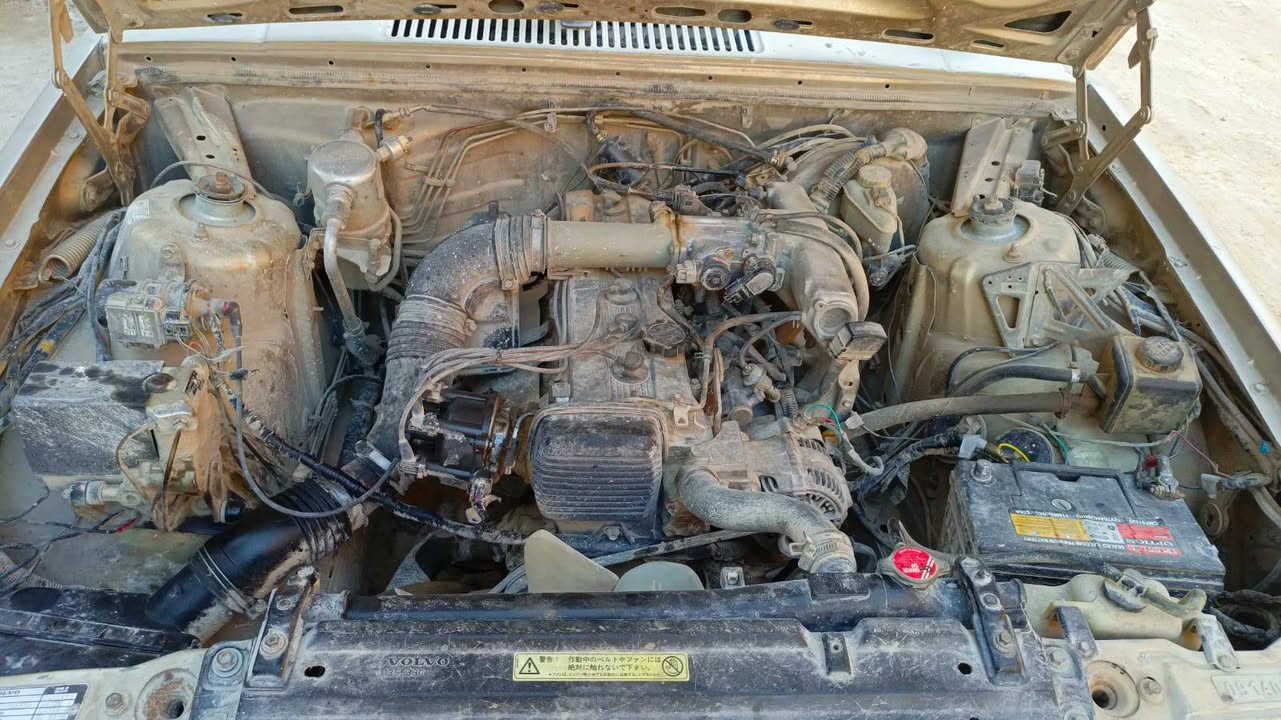 سيارة فولفو مديل 90 رقم نجف  محرك ونجي سيارة موجودة بل نجف رقم صاحب السيارة ***********
