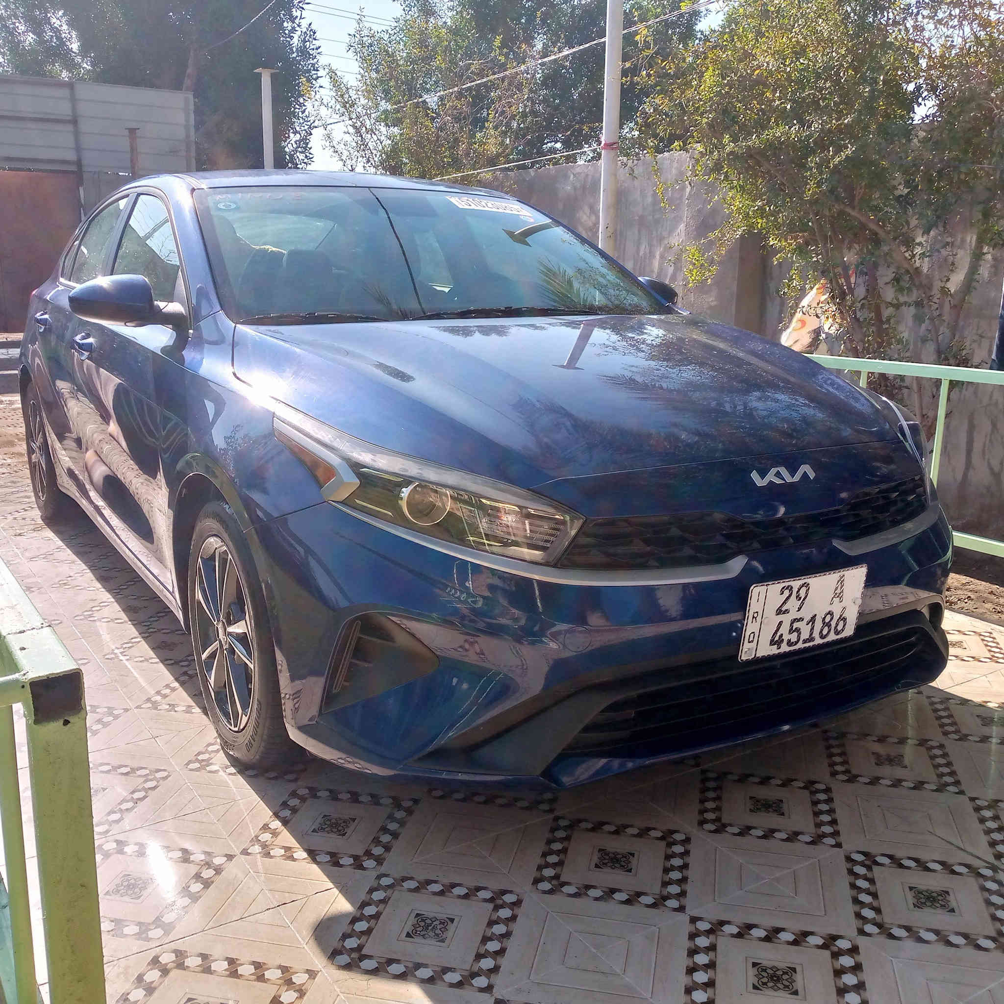 السلام عليكم فورتي موديل 2024 معوقين واسط باسمي وارد امريكي سياره كلش جديده ماشيه 4000 فقط سياره محرك كير حداديه تبريد كله على البلاد بيها صبغ قطعه وحده فقط ايرباك برده فقط سياره جديده وبالعافيه على الياخذه السعر 150 وبيها مجال للاستفسار *********** مكاني كوت
