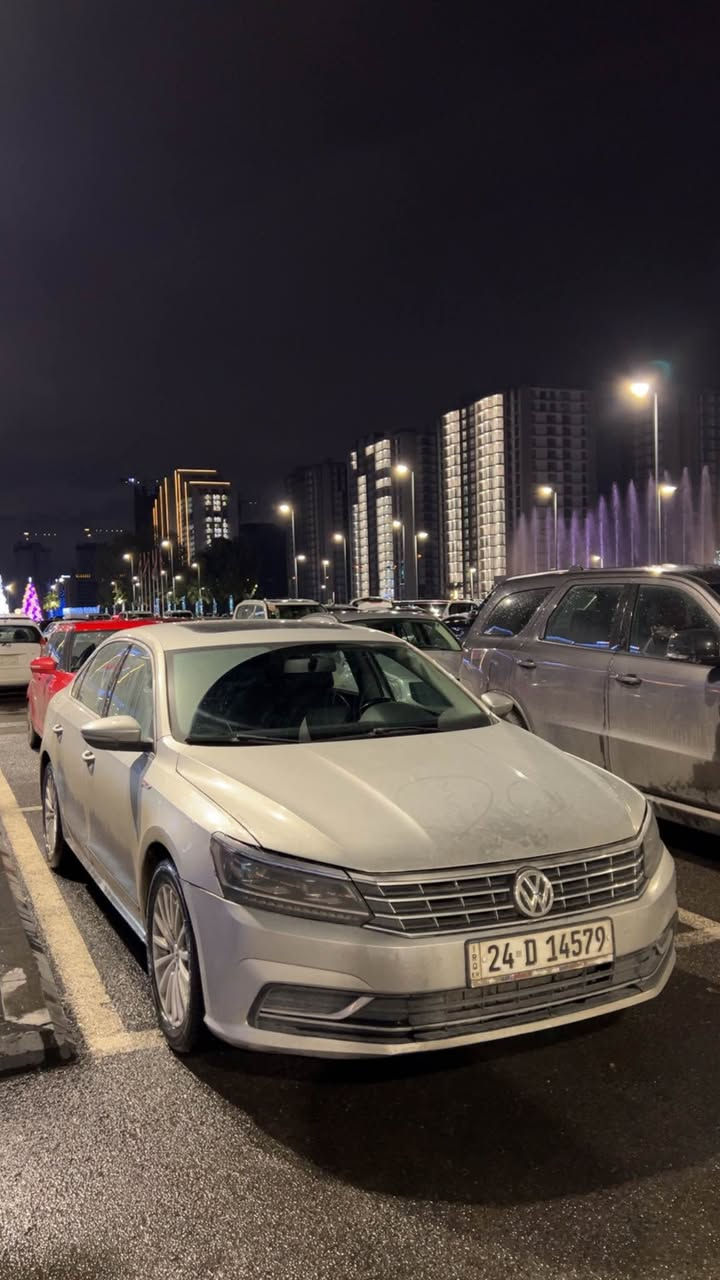 سلام عليكم 
باسات 2017 فول مواصفات se مكينة 1.8 توربو المرغوب 🔥
موصفات سلايت بصمة كشنات جلد كشنات هبتر كشن كهربائي وبعد هوايه مواصفات 
سيارة مكينة 18 توربو المرغوب 
السيارة داخلة كلين للعراق  هنا بل عراق صاير بيها حادث بونيد وباب بدون دواخل بدون ايرباك وبيها تعديلات بارد بدون دواخل بشرط
كير ومحرك بشرط 

سعر السيارة  (140) ورقة وبيها مجال للشراي 

تواصل خاص او واتساب.   ***********
*********** أربيل, العراق
