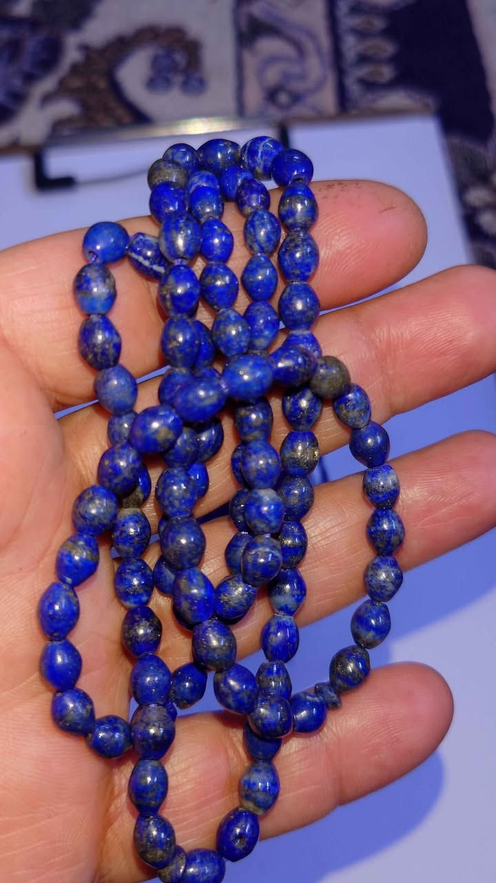 لازورد طبيعي افغاني  101حبه السعر 45الف العنوان بغداد زعفرانية الهاتف *********** بغداد, العراق
