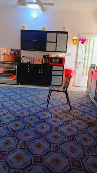 بيت للبيع ميت متر مربع ور عمارات فلاح خمس دونم صويره شار مطار سند 25 سعر 30 بي مجال ***********
