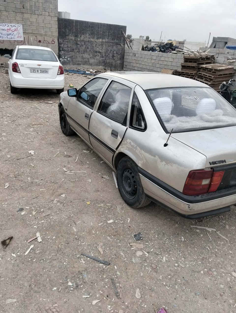 السلام عليكم سياره فيكترا للبيع موديل 90 حجم المحرك 20 عنوان كركوك سعر 38 رقم الهاتف ***********
